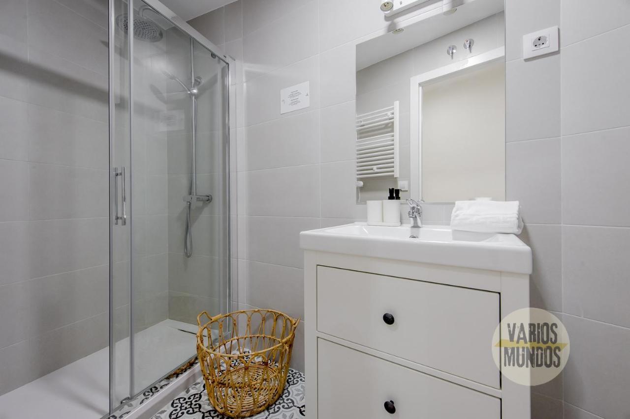 Spacious New Apartment Para 7 En La Plaza De Tirso De Molina Madrid Exteriör bild