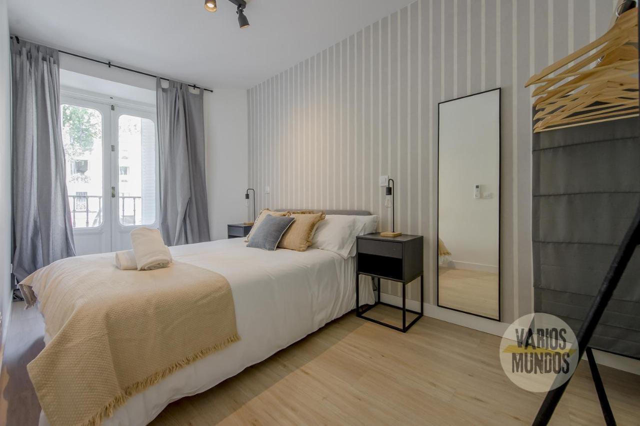 Spacious New Apartment Para 7 En La Plaza De Tirso De Molina Madrid Exteriör bild