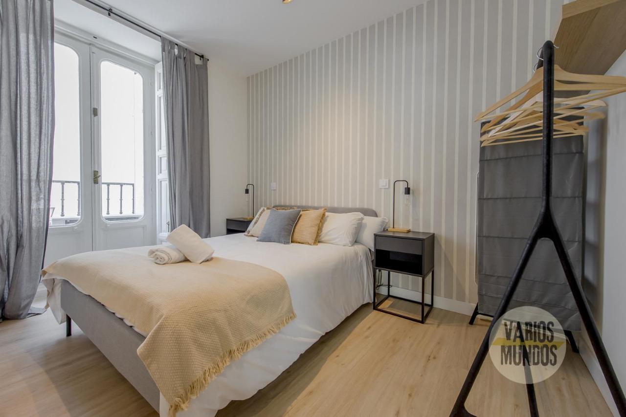 Spacious New Apartment Para 7 En La Plaza De Tirso De Molina Madrid Exteriör bild