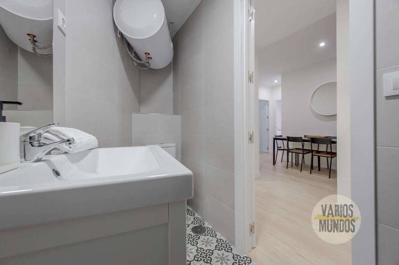 Spacious New Apartment Para 7 En La Plaza De Tirso De Molina Madrid Exteriör bild